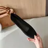 Zapatos de vestir para mujer de suela suave, cómodos, de terciopelo, boca poco profunda, punta cuadrada, 2026 otoño, nuevos, versátiles para ir al trabajo, color negro, no cansan