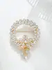 Fabricante Mayorista Transfronterizo Nuevo Modelo Material de Aleación Incrustado con Pedrería Corona de Flores Broche En Stock Accesorios de Ramillete de Boda para Banquetes