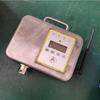 Sensor de presión del techo del sistema de rociadores de una máquina minera de carbón con manómetro digital en una mina de carbón