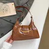 Bolsa Tote Estilosa Nova Primavera Casual Chic Bolsa de Ombro de Braço Bolsa Transversal Fashionable de Alto Valor para Mulheres