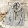 Novo Lenço Artístico Outono e Inverno 2024 Feminino de Algodão e Linho Japonês e Coreano Cor Lisa Novo Produto Atacado Lenço de Linho Duas Cores