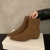 Botines de gamuza con punta estilo coreano para mujer, colección nueva de primavera/otoño 2026, diseño retro, efecto adelgazante y estilo moderno