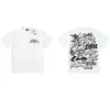 Camiseta Collage Fuente Graffiti Mismo Estilo Corteiz Hombres Mujeres Tendencia Calle Americana Marca Estampada Holgada Fabricante Mayorista