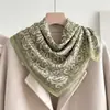 Lenço de seda verde, lenço quadrado pequeno para mulheres, lenço de pescoço artístico estilo japonês vintage, lenço de cabeça de algodão e linho moderno estilo hip-hop de rua, lenço para homens
