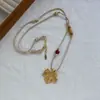 Collar de Cuentas de Madera Ágata Roja Hoja de Arce para Mujer Lujo Accesible Diseño de Nicho Cadena Larga Trenzada de Cuentas para Suéter