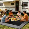 Tapete de Camping Outdoor com Tubo de PP Trançado e Borda Geométrica Preta e Branca, Fácil de Limpar, Dupla Face, Espessado para Uso em RV e Praia