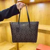 Bolsa Feminina de Luxo Transfronteiriça 2026 Nova Moda Europeia e Americana Retrô Grande Capacidade Bolsa de Mão Bolsa Tote Bolsa de Ombro