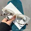 Gafas de Lectura de Marco Cuadrado Nuevo Transfronterizo con Clavo de Arroz Anti-Luz Azul Combinación de Colores de Moda Marco de PC Patas de Resorte Gafas de Lectura al por Mayor para Mujeres