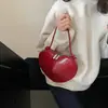 Bolsa Feminina Nova Moda Transfronteiriça, Bolsa de Ombro Tridimensional Versátil em Formato de Coração, Bolsa Transversal de Axila Feminina Tendência de Nicho