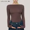Camiseta de Yoga Manga Longa Latte Girl Slim Fit Cor Sólida Feminina Ombro a Ombro Versão Dupla Camada Estilo Garota Picante de Nicho Um Ombro Fitness
