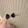 Presilha Bico de Pato Exquisita, Grampo de Cabelo Laço Resistente para Mulheres, Presilha Lateral de Cristal para Franja, Novo Estilo 2025 Acessório de Cabelo