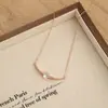 Collar vintage dinámico de diamantes estrellados y sonrisas estilo francés para mujer, diseño de nicho de lujo ligero, cadena de clavícula única y exquisita