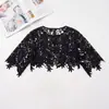Chal de encaje floral hueco de alta resistencia para mujer, se usa sobre un vestido camisola de cuello redondo, accesorio adelgazante y versátil
