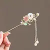 Novo grampo de cabelo com borla floral estilo chinês, grampo elegante e simples para coque, grampo Hanfu, joias de estilo antigo, acessórios de cabelo atacado