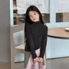 Crea sin esfuerzo un look de estilo coreano con esta prenda básica de cuello alto, color liso, alta elasticidad, suave y a prueba de viento para proteger el cuello de los niños.