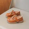 Novos Sapatos de Solado Macio Infantis Primavera e Outono Sapatos de Princesa para Bebê Sapatos Casuais de Couro com Solado Macio para Meninas Sapatos de Couro para Meninos