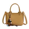 2026 Verano Nuevo Simple Moderno Retro Elegante Gran Capacidad Bolso de Cubo de Mano para Viajes Cotidianos Estilo Coreano Bolso Cruzado