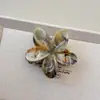 Nuevo Clip de Garra de Flor Fresca Pequeña Sizzy Flor de Huevo Pinza para el Cabello Adorno para la Cabeza Pasador Dulce para el Cabello Pinza de Tiburón para el Cabello