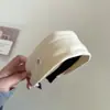 Moda Otoño e Invierno Versátil Pony Etiqueta Dorada Diadema Ancha de Punto para Mujer, Suave y Elegante Accesorio para el Cabello Diadema de Punta Alta
