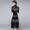 Tiro real en stock estación europea Vestido de nuevo temperamento para mujer con cuello alto cintura entallada línea A de longitud media