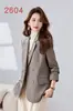 Abrigo tipo traje estilo Xiaoxiang primavera nueva moda temperamento traje pequeño azul traje de alta gama primavera y otoño tejido tweed