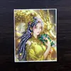 Venta al por mayor de fábrica Tíbet color oro pintura thangka tarjeta central núcleo a menudo pitón dragón femenino lienzo medio pintado a mano patrón dorado opcional