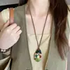 Colar Boêmio Étnico com Botão e Pingente de Madeira Retrô para Mulheres, Acessório de Pescoço Longo em Camadas com Textura de Nicho