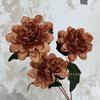 Dalia Artificial de 3 Cabezas Flor Artificial Dalia Estilo Europeo Boda Flor Falsa Decoración Salón de Bodas Arreglo Floral en Stock