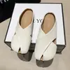 Pantuflas de Medio Zapato Peep-Toe de Cuero Sintético para Mujer, Retro de Punta Cerrada 2026 Nuevas Versátiles Planas Casuales Sandalias para Exteriores de Suela Suave