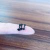 Amazon Europeu e Americano moda zircão brincos de aço inoxidável galvanizado brincos de haste reta preto colorido diamante embutido osso da orelha unhas