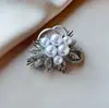 Broche Borboleta de Vidro Tridimensional Estilo Novo para Transmissão Ao Vivo, Alto Padrão, Luxo Leve, Moderno, Elegante, Broche Único de Inseto para Mulheres