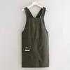 Delantal de trabajo resistente al agua con mangas largas, adecuado para uso en la cocina, tareas del hogar, trabajos de catering y trabajo en tiendas de mascotas; disponible en estilos unisex y se puede personalizar con diseños impresos
