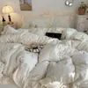 Estilo Coreano Tallado Leche Polar Encaje Francés Juego de Cuatro Piezas Invierno Cálido Engrosado Coral Polar Funda Nórdica Sábana Juego de Tres Piezas