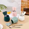 Tazas de Almacenamiento de Tenedores de Fruta de Cerámica de Lujo Ligero Alto Valor de Color Juego de Cubiertos de Acero Inoxidable Tenedor de Fruta Tenedor de Mesa para el Hogar