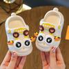 Zapatos de Agujeros Suaves para Niños Verano Sandalias y Pantuflas Antideslizantes para Niñas de Interior para el Hogar para Baño Zapatos de Paso Silencioso para Niños