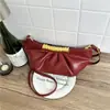 Bolso de mano fruncido para debajo del brazo 2026 nuevo diseño de nicho bolsa de nube retro de un solo hombro bandolera bolso de noche para mujer