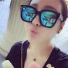 Gafas de sol de marco cuadrado con película del mismo color 2020 Yi Tang Yan Gafas de sol reflectantes del mismo color Yifeng Yang Yang 816