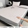 Colchoneta Refrigerante de Seda de Hielo de Gama Alta Modelo Nuevo Verano 2026 Lavable a Máquina Juego de Tres Piezas Verano Clase A Suave para Aire Acondicionado Estilo Sábana de Cama