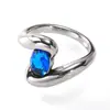 Anel de Zircônia em Aço Inoxidável de Alto Padrão Estilo Francês Levemente Luxuoso para Mulheres, Anel Fashion e Versátil de Ouro 18K Venda Direta