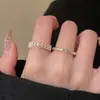 Anillo Elegante de Gama Alta para Mujer con Encaje Calado Abierto Estilo Ins Diseño de Nicho Anillo para el Dedo Índice