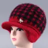 Gorro de invierno para mujer, forrado de polar para abrigar, gorro de punto para mujeres mayores, gorro de punto grueso para personas de mediana edad y mayores para proteger los oídos del frío.