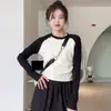 Camiseta Elástica de Manga Larga con Bloques de Color Blanco y Negro para Mujer, Temporada de Primavera, Talla Petite, Cordón, Adelgazante, Raglán, Bloques de Color, Top Básico