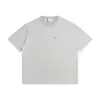 Yidao Vintage 2026 Verão Nova Tendência Estilo Americano Design de Bordado com Aplicação de Tubarão Casual Solta Unissex Manga Curta Camiseta