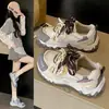 Tênis de corrida versátil com cadarço e sola grossa, tênis esportivo casual estilo coreano para mulheres, malha respirável, conforto duplo, estilo "dad shoes", color blocking