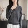 Suéter Tricô Fino Colorido com Fita de Diamantes Feminino, Novo Outono/Inverno 2026 Lã Fina Decote V Embelezado com Diamantes Manga Longa Base