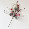 Decoraciones Navideñas, Ramas de Pino con Agujas, Bayas Rojas con Escarcha, Arreglos Florales, Decoraciones para Árbol de Navidad, Ramas de Piñas