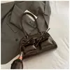 Bolsa Sexy de Axila com Laço para Mulheres 2025 Nova Bolsa de Mão Primavera e Verão Ombro Único Bolsa Almofada Bowling Bolsa de Trabalho