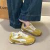 Design Sola Macia 2026 Casual Esportivo Novo Versátil Treinamento Alemão Sapatos Primavera e Verão Femininos Leve Retro Nicho Sapatos Forrest Gump