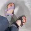 Sandálias de Dedo Estilo Francês 2026 para Mulheres, Uso Externo de Verão, Sandálias Birkenstock de Praia, Chinelos de Solado Grosso de Alta Qualidade para Uso Externo de Verão