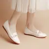 Nuevos mocasines de piel suave para mujer, colección otoño 2026, zapatos cómodos y que no cansan para madres, zapatos planos bajos de suela suave